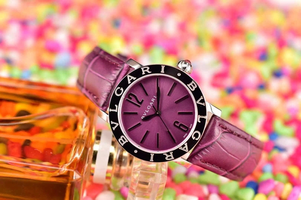 ブルガリ時計正面デザイン